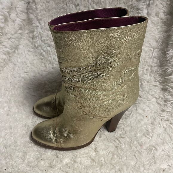 Marc Jacobs leather metallic gold slip on ankle heels boots stitching accent SZ7 - Picture 2 of 12